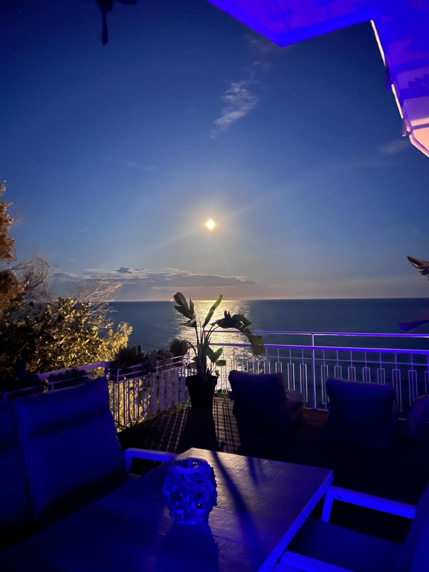 Silenzio E Relax Fronte Mare A Varazze Exterior foto